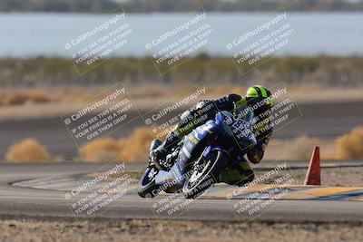 media/Dec-18-2022-SoCal Trackdays (Sun) [[8099a50955]]/Turn 14 (940am)/